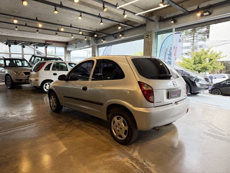 CHEVROLET - CELTA - 2009/2010 - Prata - R$ 24.900,00