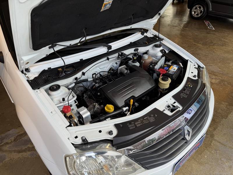 RENAULT - LOGAN - 2013/2013 - Branca - R$ 29.900,00