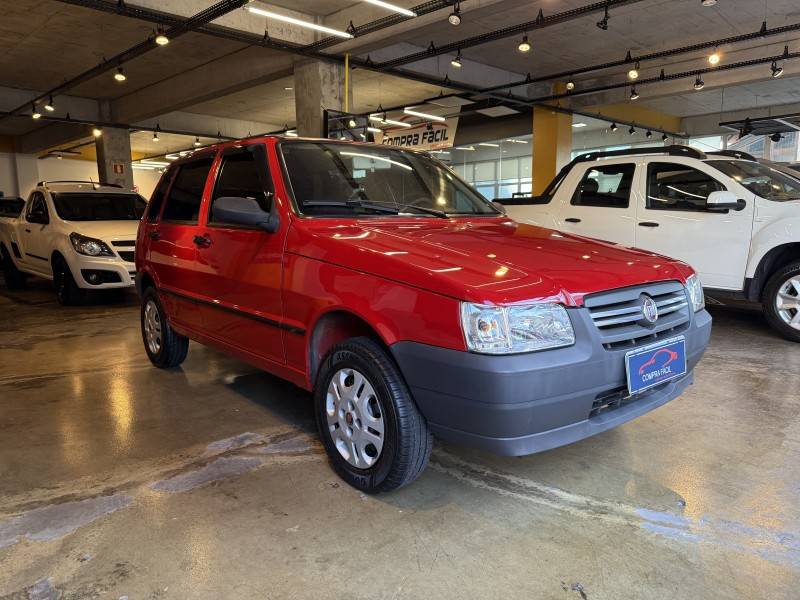 FIAT - UNO - 2010/2010 - Vermelha - R$ 26.900,00