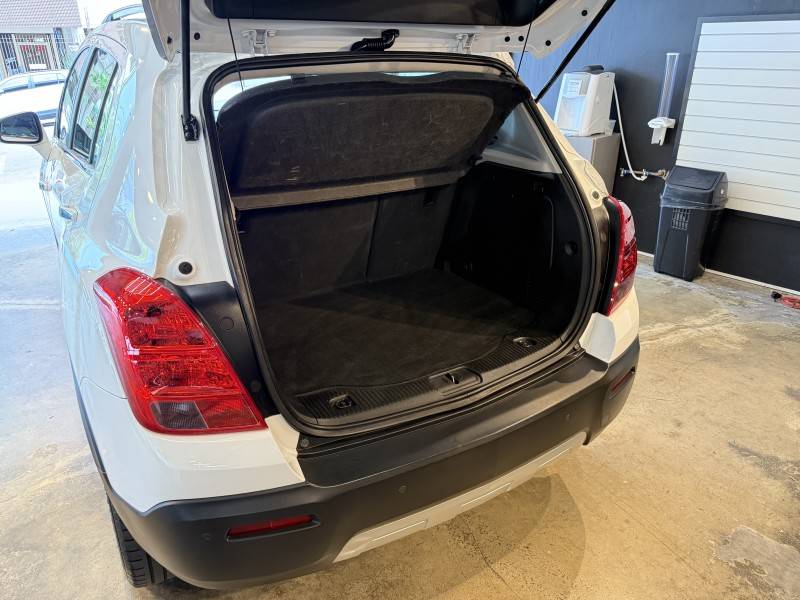 CHEVROLET - TRACKER - 2014/2014 - Branca - R$ 70.900,00
