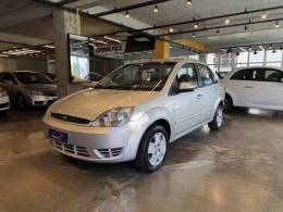FORD - FIESTA - 2006/2007 - Prata - R$ 26.900,00