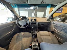 FORD - FIESTA - 2006/2007 - Prata - R$ 26.900,00