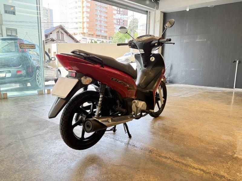 HONDA - BIZ 125 - 2012/2013 - Vermelha - R$ 12.900,00