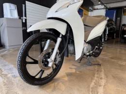 HONDA - BIZ 125 - 2023/2023 - Branca - R$ 17.900,00