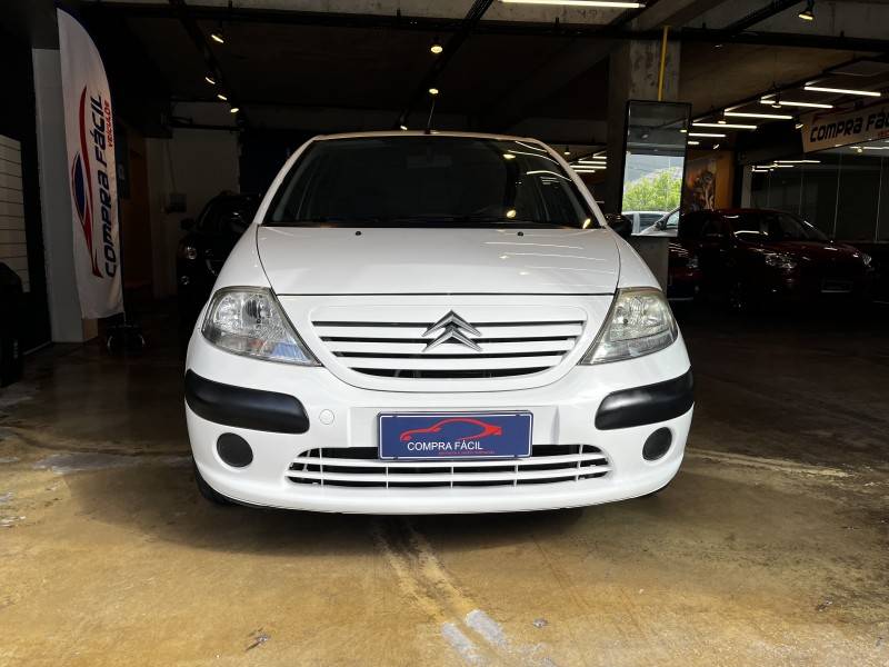 CITROËN - C3 - 2005/2006 - Branca - R$ 22.900,00