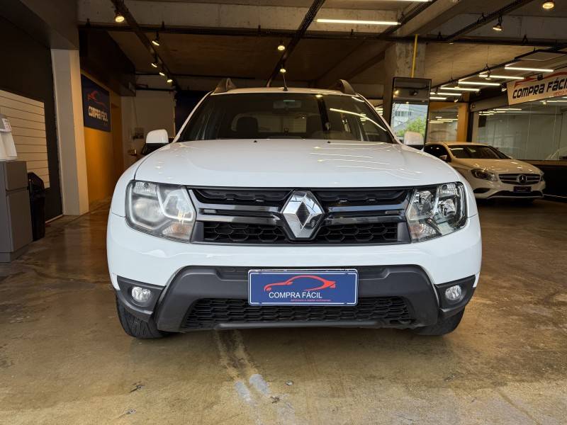 RENAULT - OROCH - 2021/2022 - Branca - R$ 84.900,00