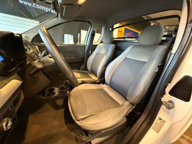 CHEVROLET - MONTANA - 2015/2015 - Branca - R$ 43.200,00