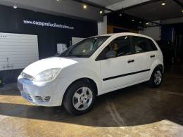 FORD - FIESTA - 2003/2003 - Branca - R$ 19.900,00