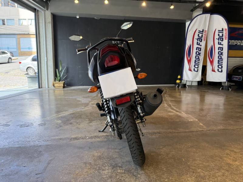 YAMAHA - FACTOR YBR - 2023/2024 - Vermelha - R$ 17.500,00