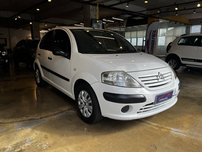 CITROËN - C3 - 2005/2006 - Branca - R$ 22.900,00