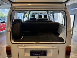 VOLKSWAGEN - KOMBI - 2000/2000 - Branca - R$ 49.900,00