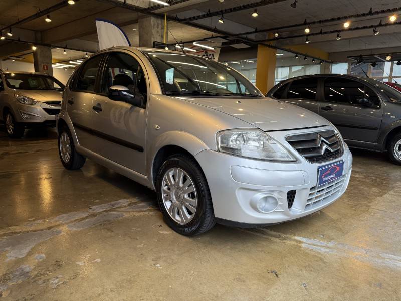 CITROËN - C3 - 2010/2011 - Prata - R$ 27.900,00