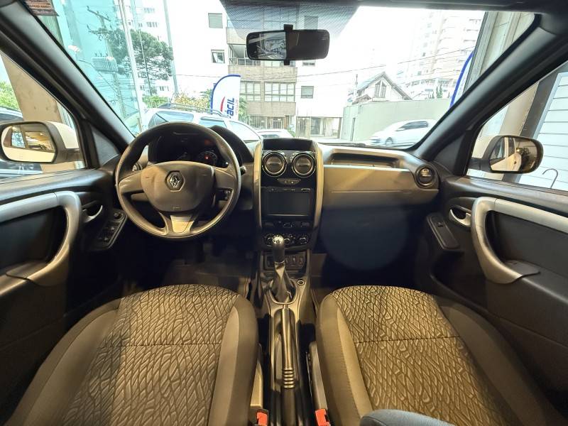 RENAULT - OROCH - 2021/2022 - Branca - R$ 84.900,00
