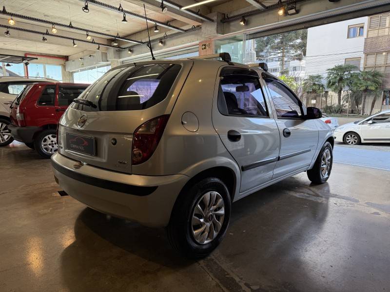 CHEVROLET - CELTA - 2008/2009 - Prata - R$ 25.500,00
