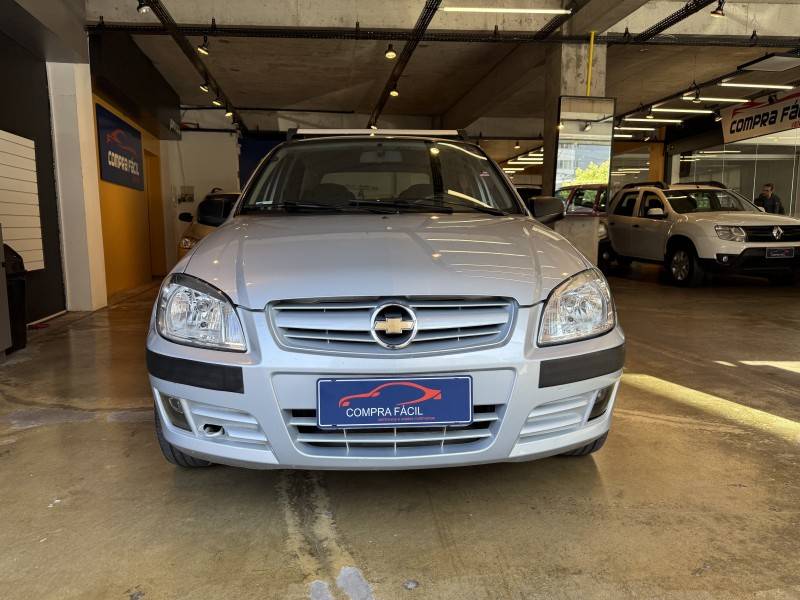 CHEVROLET - CELTA - 2008/2009 - Prata - R$ 25.500,00