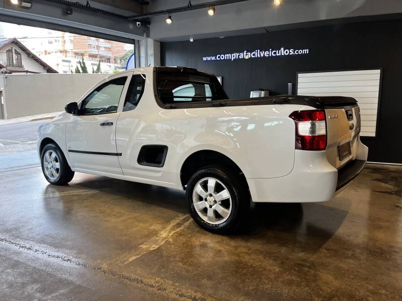 CHEVROLET - MONTANA - 2011/2012 - Branca - R$ 38.900,00