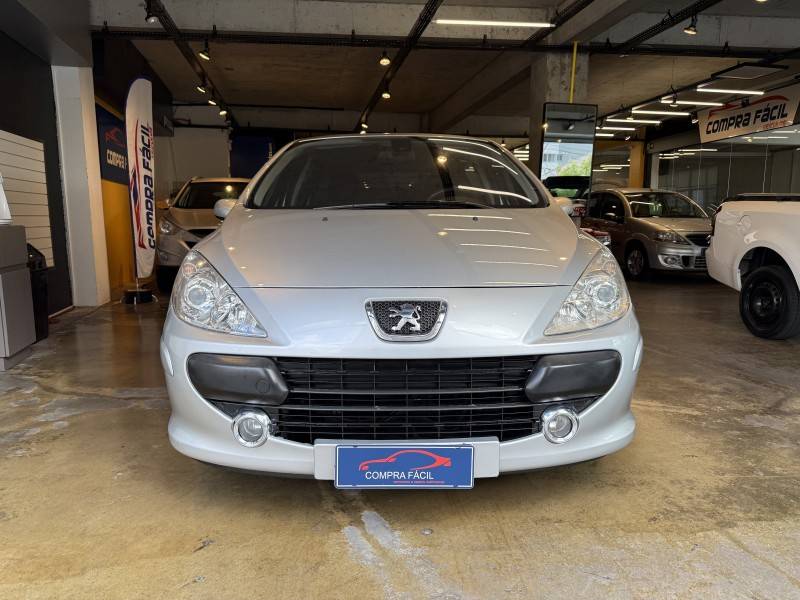 PEUGEOT - 307 - 2007/2008 - Prata - R$ 26.500,00