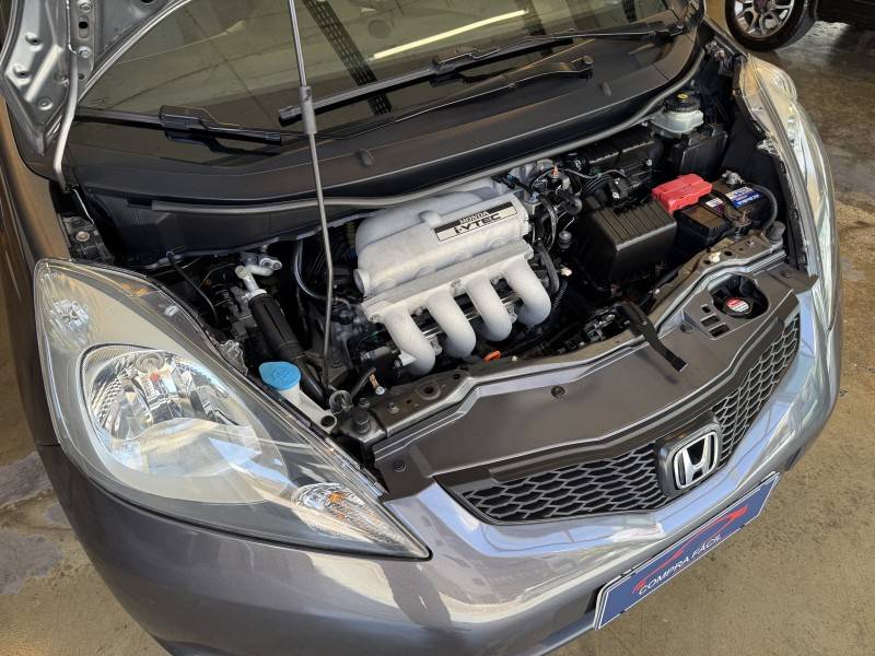 HONDA - FIT - 2010/2010 - Cinza - R$ 47.900,00