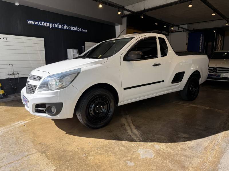 CHEVROLET - MONTANA - 2012/2013 - Branca - R$ 42.900,00