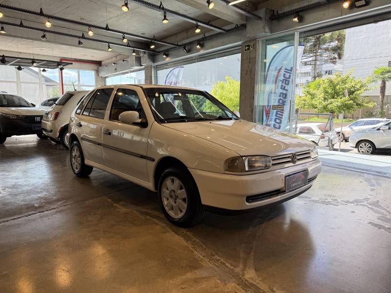 VOLKSWAGEN - GOL - 1998/1999 - Branca - R$ 20.900,00