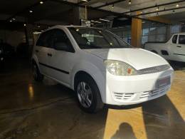 FORD - FIESTA - 2003/2003 - Branca - R$ 19.900,00