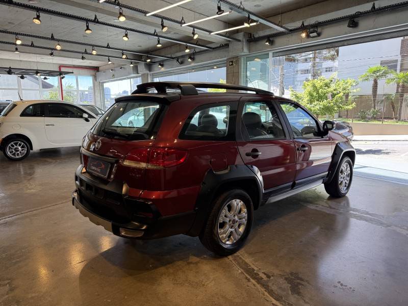 FIAT - PALIO - 2009/2010 - Vermelha - R$ 37.900,00