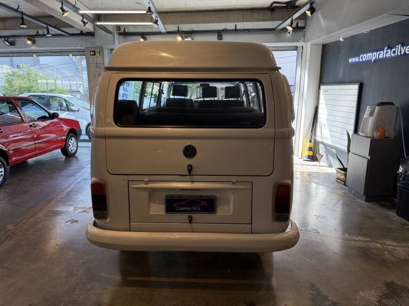VOLKSWAGEN - KOMBI - 2000/2000 - Branca - R$ 49.900,00