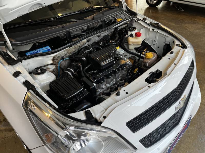 CHEVROLET - MONTANA - 2011/2012 - Branca - R$ 38.900,00