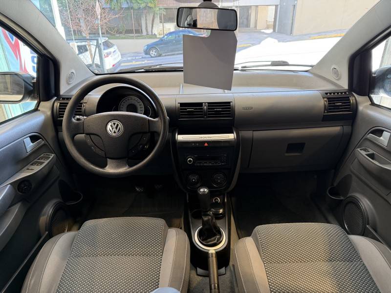 VOLKSWAGEN - SPACEFOX - 2009/2010 - Prata - R$ 36.900,00