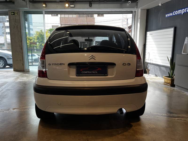 CITROËN - C3 - 2005/2006 - Branca - R$ 22.900,00
