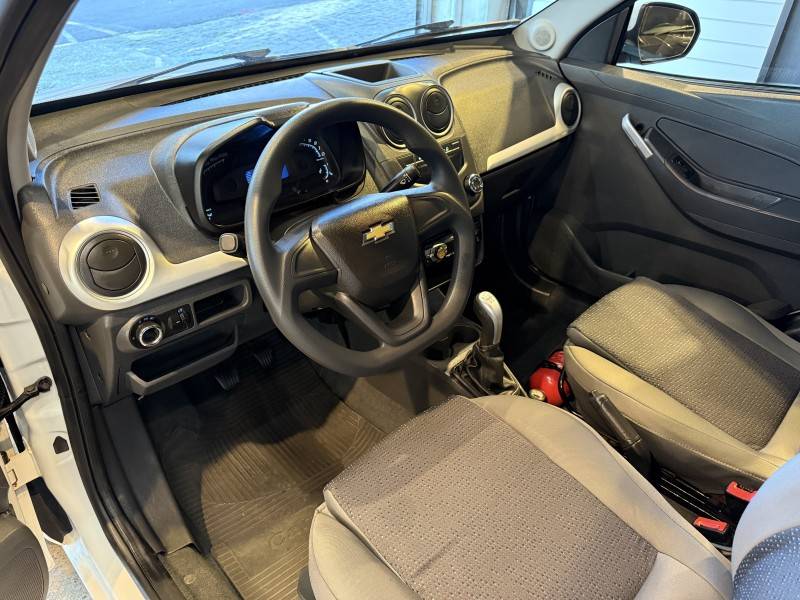CHEVROLET - MONTANA - 2014/2015 - Branca - R$ 45.900,00